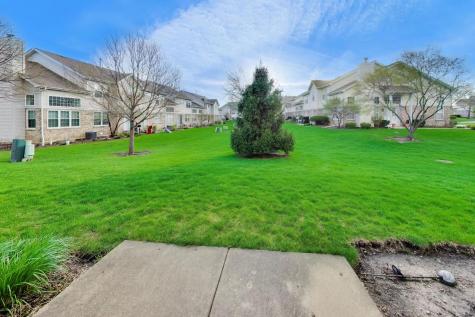 1422 Welland Court Roselle IL 60172