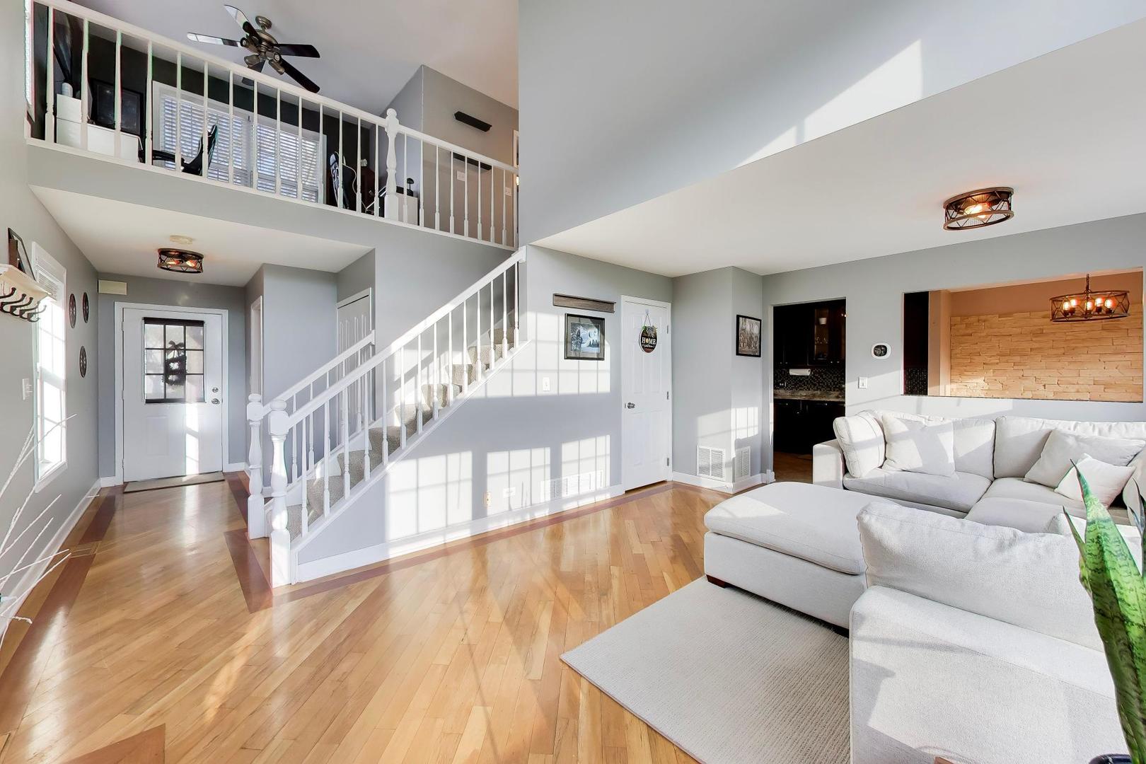 1422 Welland Court Roselle IL 60172