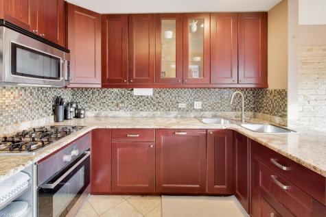 1422 Welland Court Roselle IL 60172
