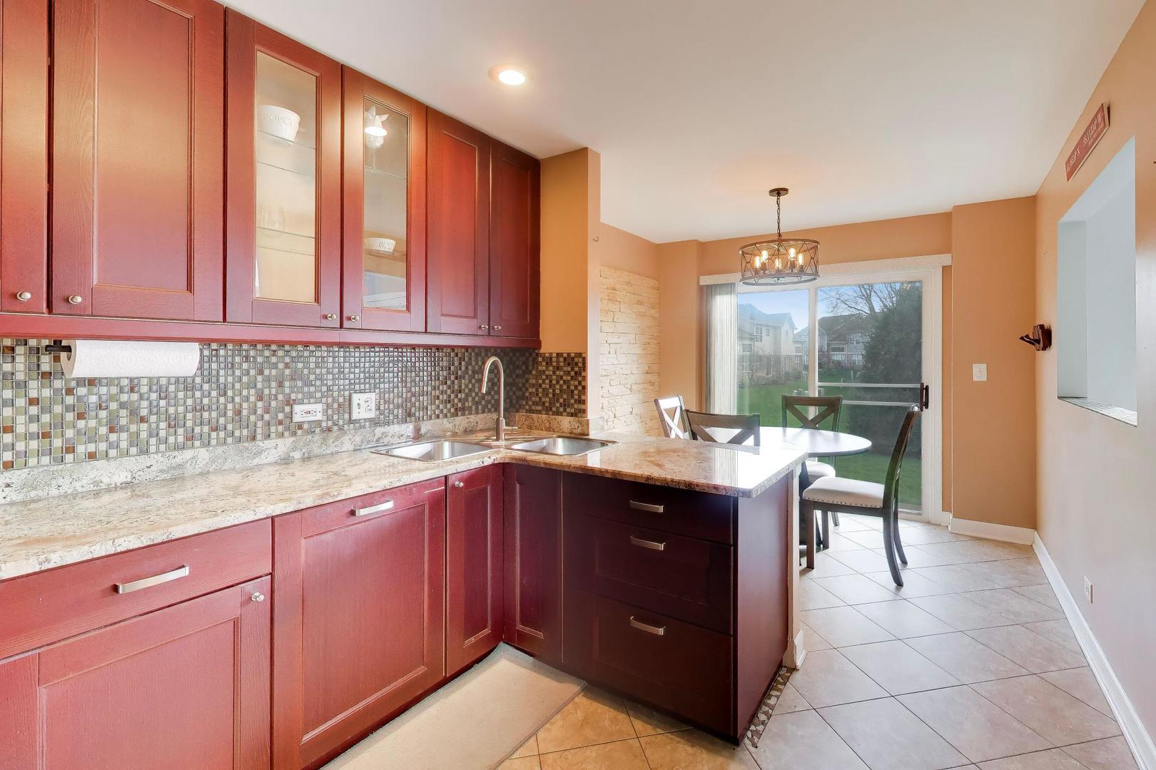 1422 Welland Court Roselle IL 60172