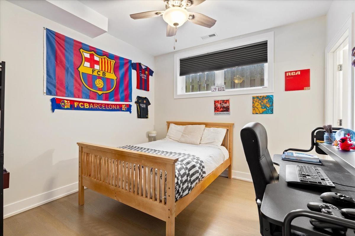 3033 North Clybourn Avenue Chicago IL 60618