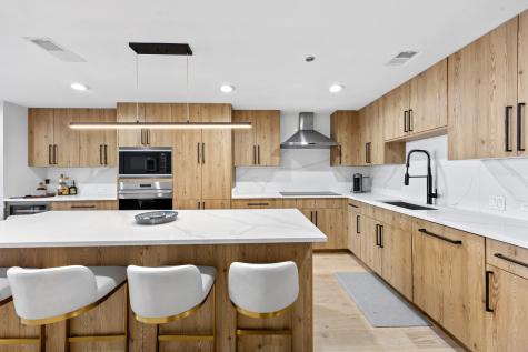 180 East Pearson Street Chicago IL 60611