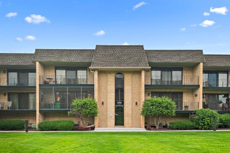 15703 Old Orchard Court Orland Park IL 60462