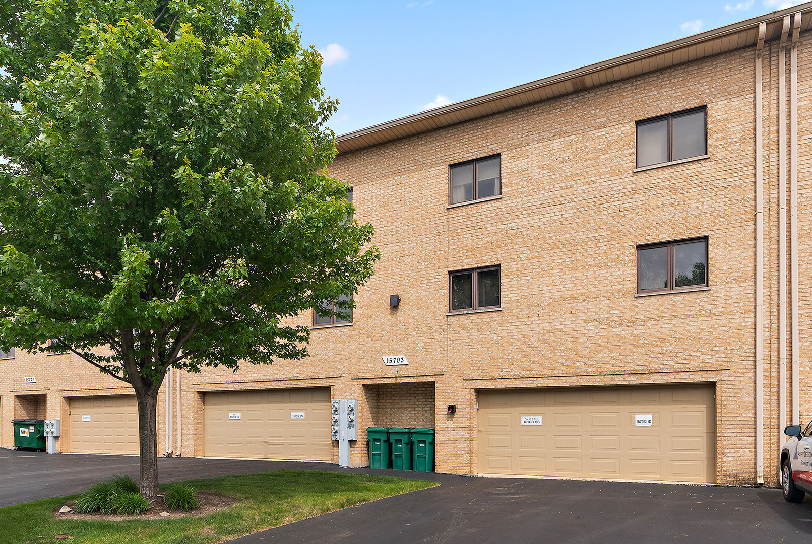 15703 Old Orchard Court Orland Park IL 60462
