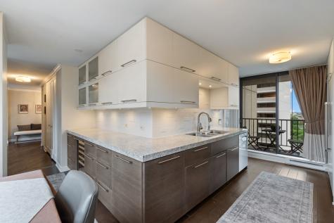 1410 North State Street Chicago IL 60610