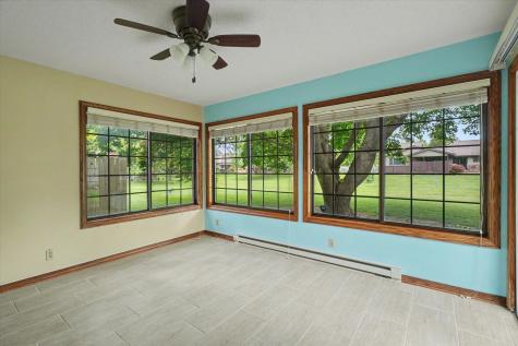 302 Spring Circle Urbana IL 61802