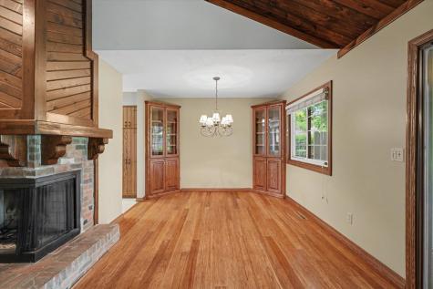 302 Spring Circle Urbana IL 61802