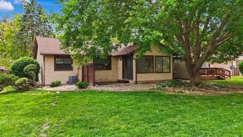 302 Spring Circle Urbana IL 61802