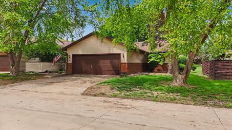 302 Spring Circle Urbana IL 61802