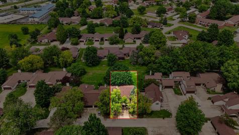 302 Spring Circle Urbana IL 61802