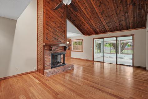 302 Spring Circle Urbana IL 61802