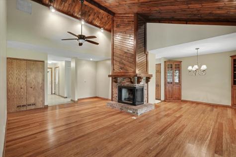 302 Spring Circle Urbana IL 61802