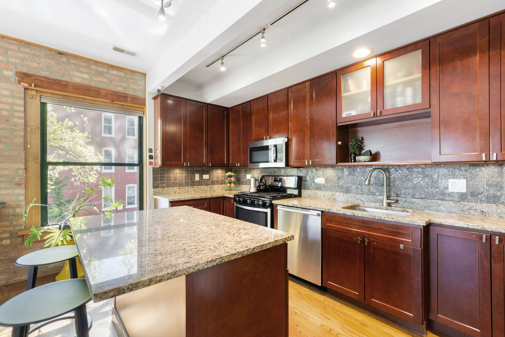 1803 West Huron Street Chicago IL 60622