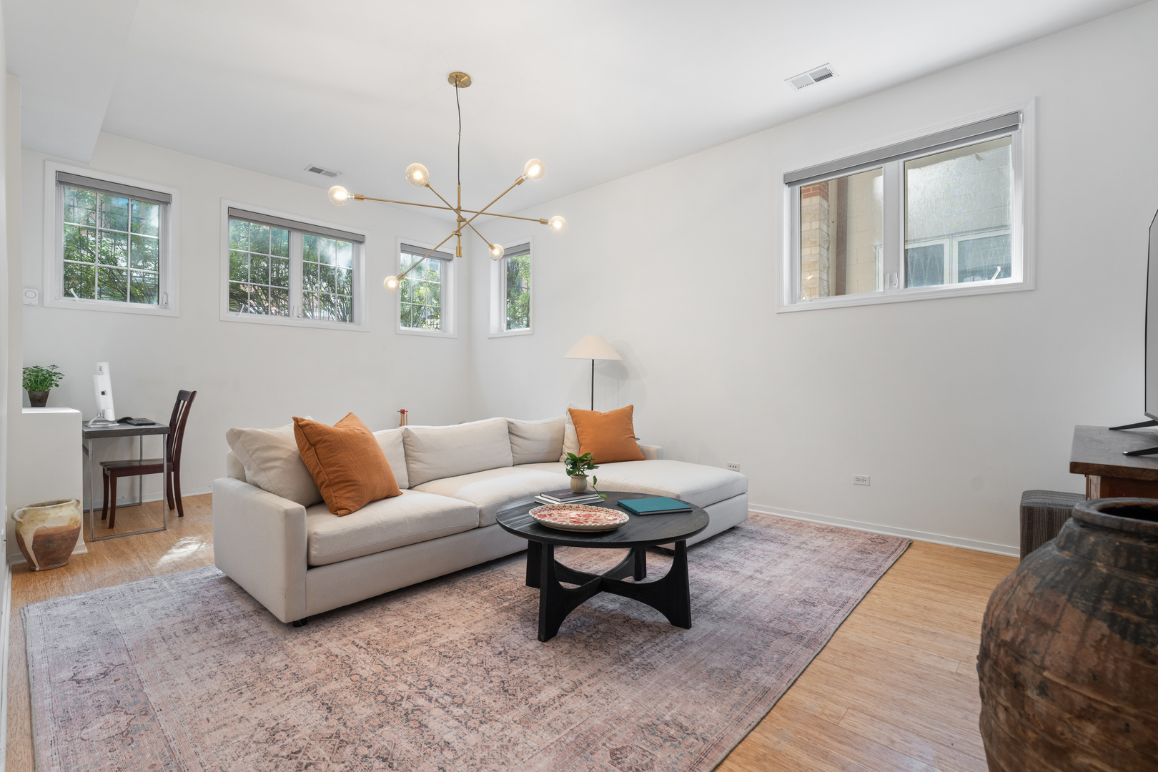 1322 West Belmont Avenue Chicago IL 60657