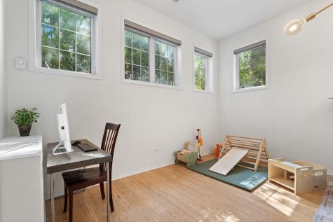 1322 West Belmont Avenue Chicago IL 60657