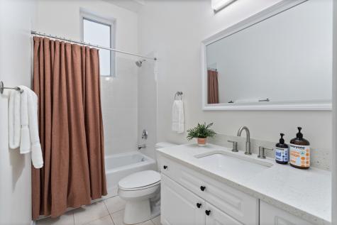 1322 West Belmont Avenue Chicago IL 60657