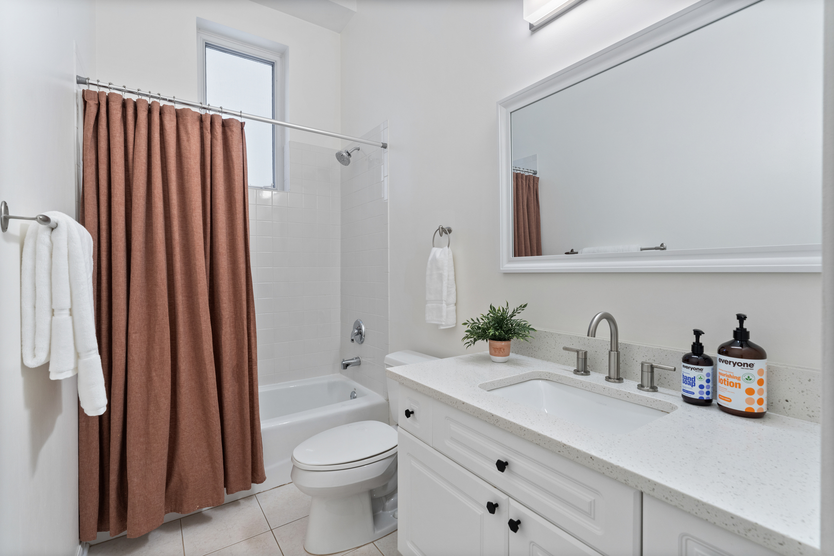 1322 West Belmont Avenue Chicago IL 60657