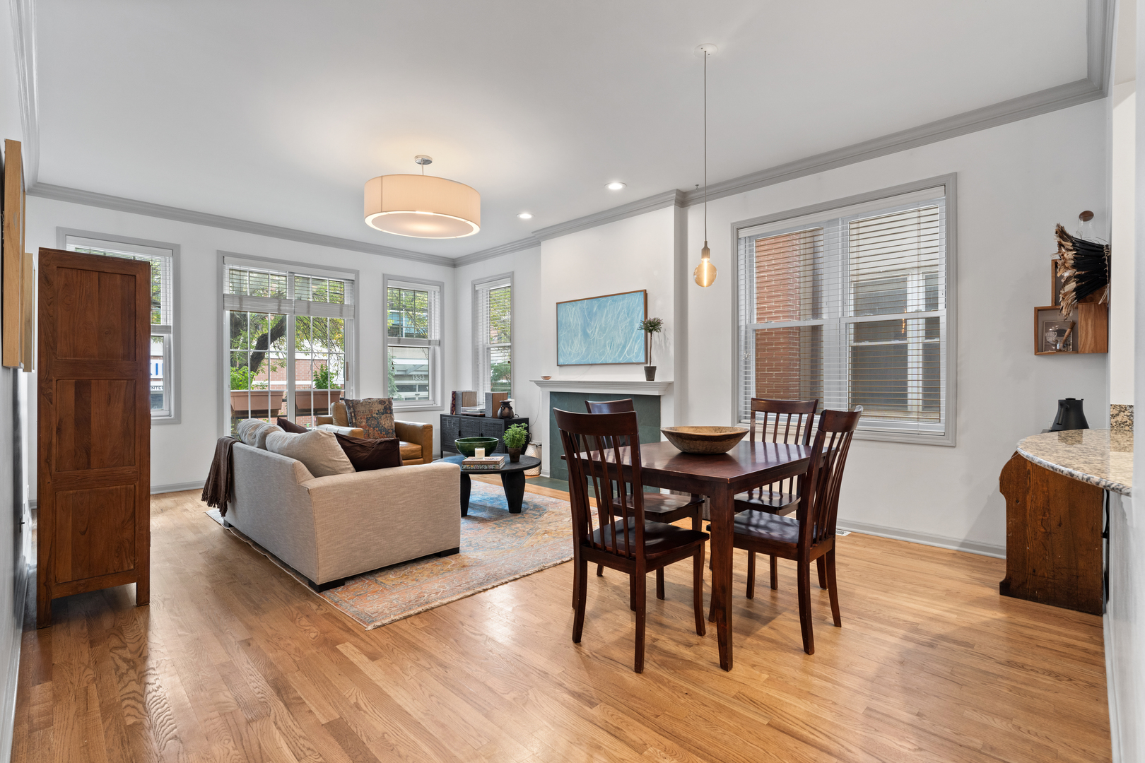 1322 West Belmont Avenue Chicago IL 60657