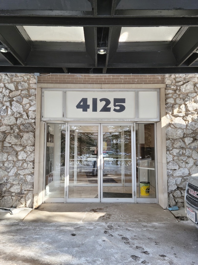 4125 North Keystone Avenue Chicago IL 60641