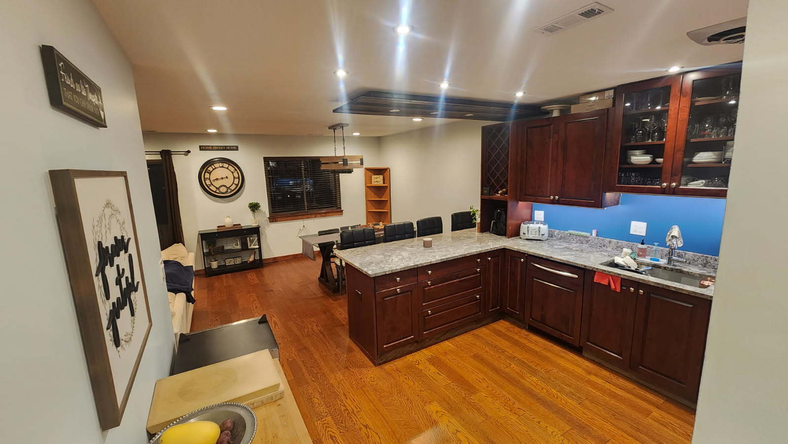 4125 North Keystone Avenue Chicago IL 60641