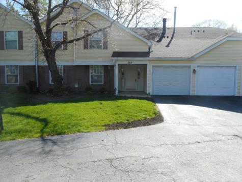 753 Candleridge Court Bartlett IL 60103