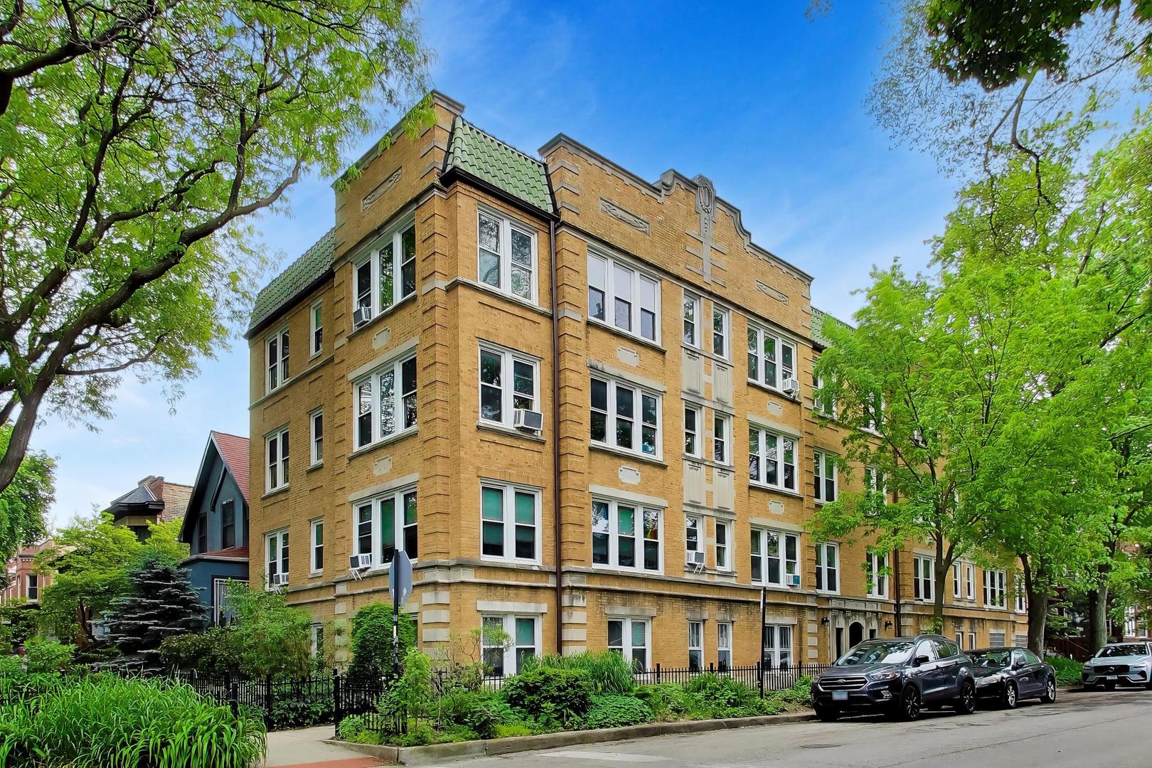 1243 West Ardmore Avenue Chicago IL 60660
