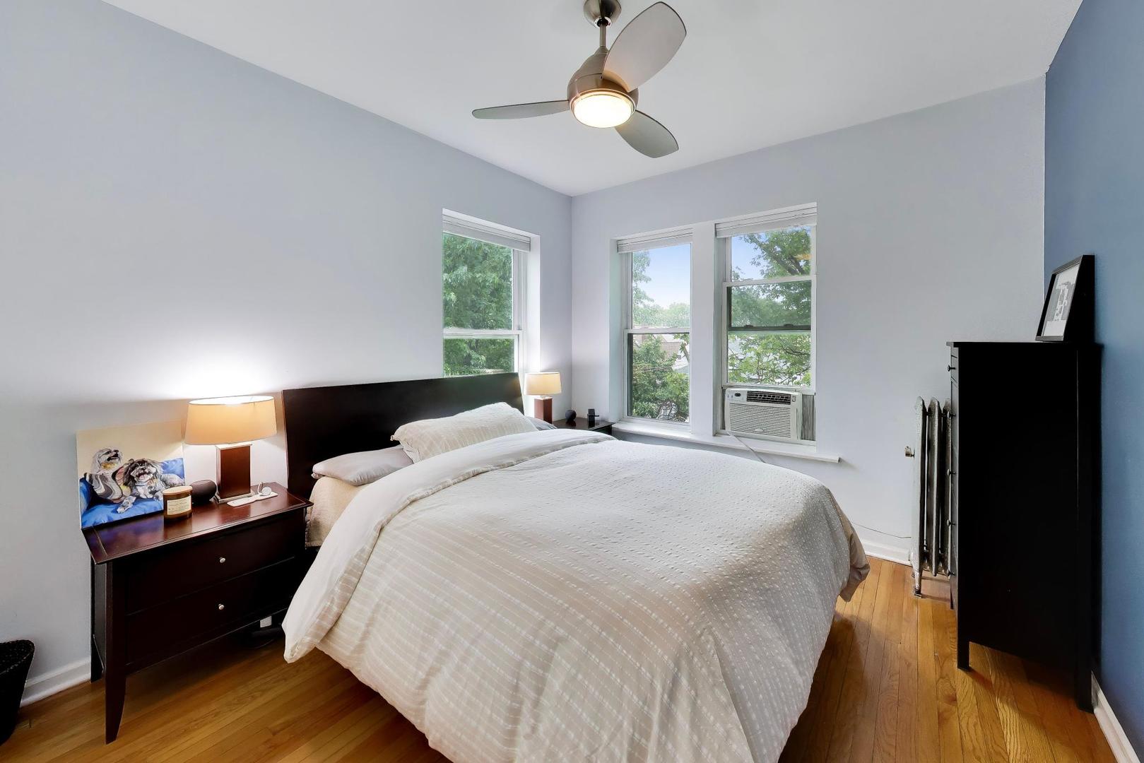 1243 West Ardmore Avenue Chicago IL 60660