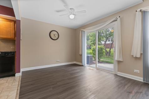 978 Buttercreek Court Hoffman Estates IL 60169