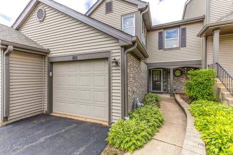 978 Buttercreek Court Hoffman Estates IL 60169