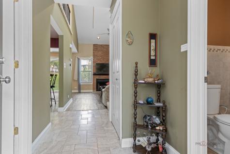 978 Buttercreek Court Hoffman Estates IL 60169