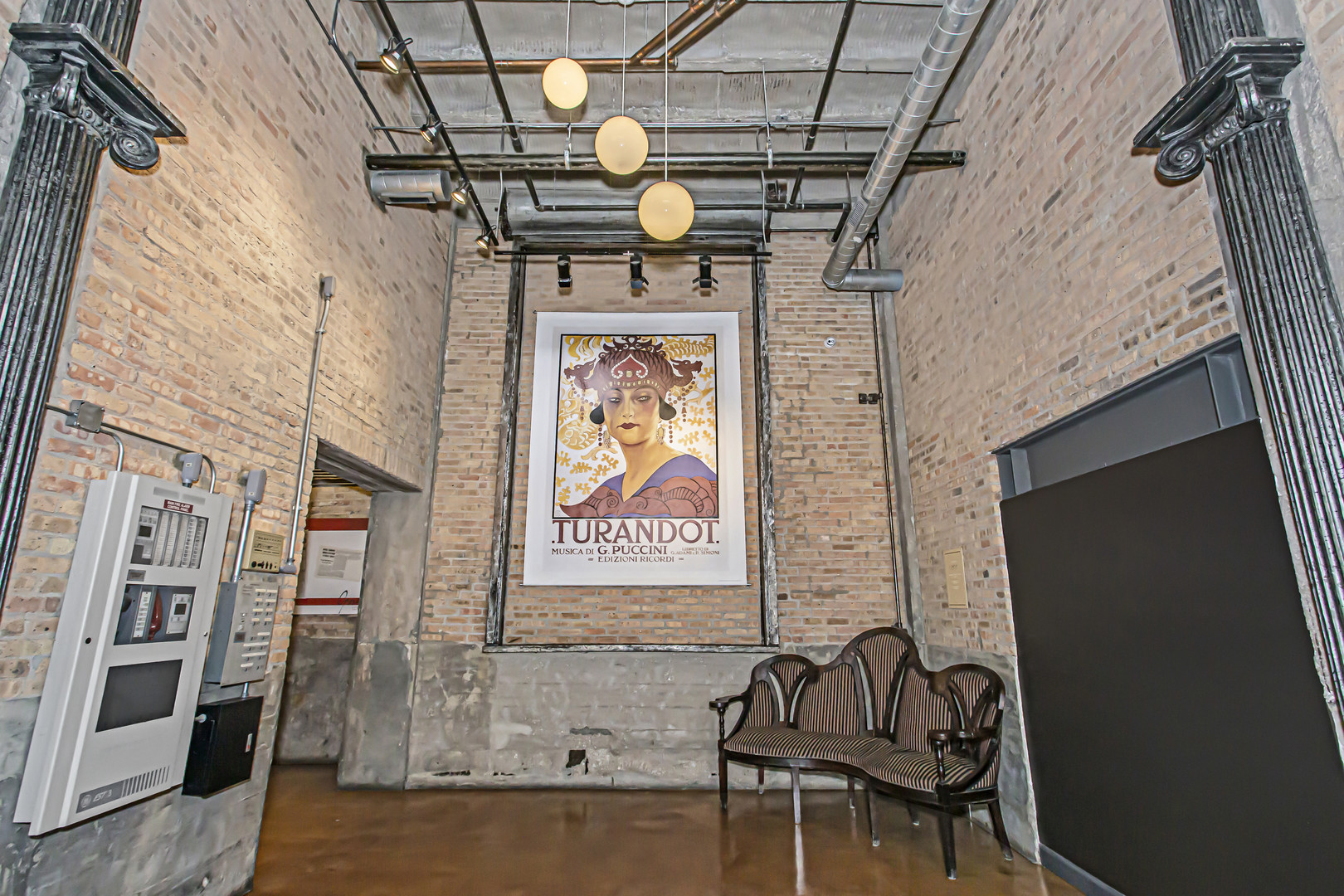 2545 South Dearborn Street Chicago IL 60616