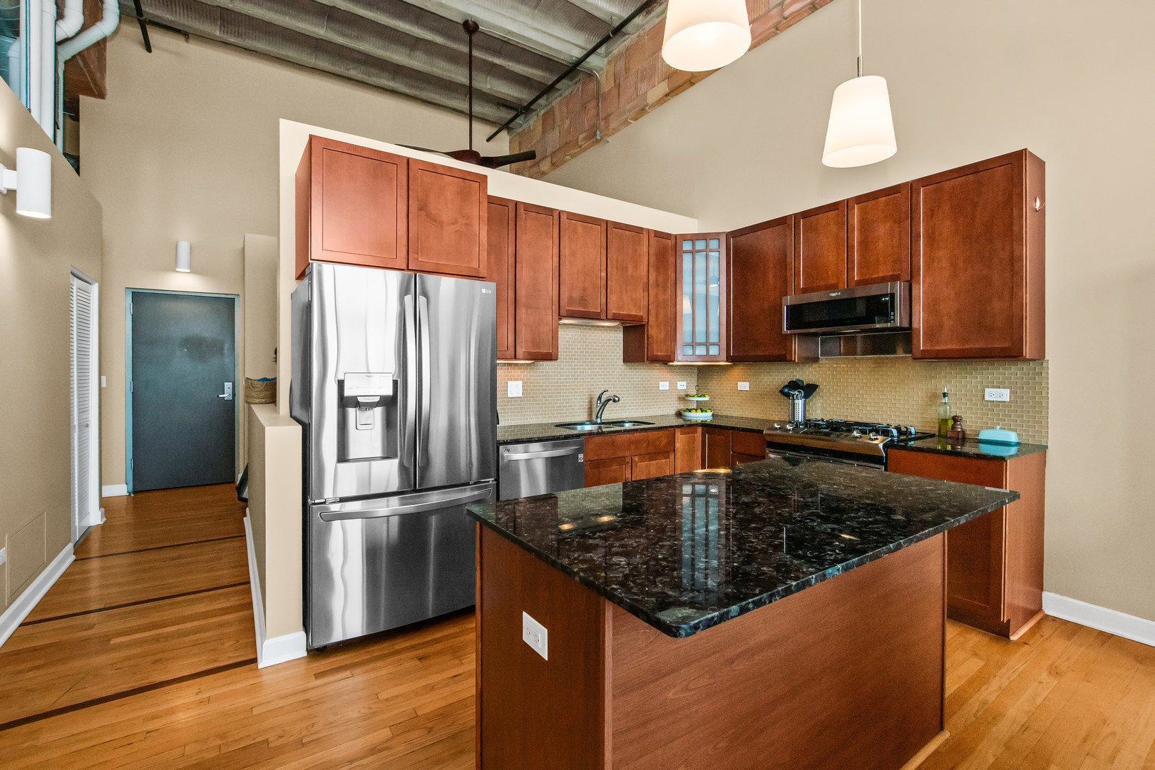 2545 South Dearborn Street Chicago IL 60616
