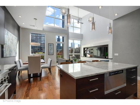 18 North Carpenter Street Chicago IL 60607
