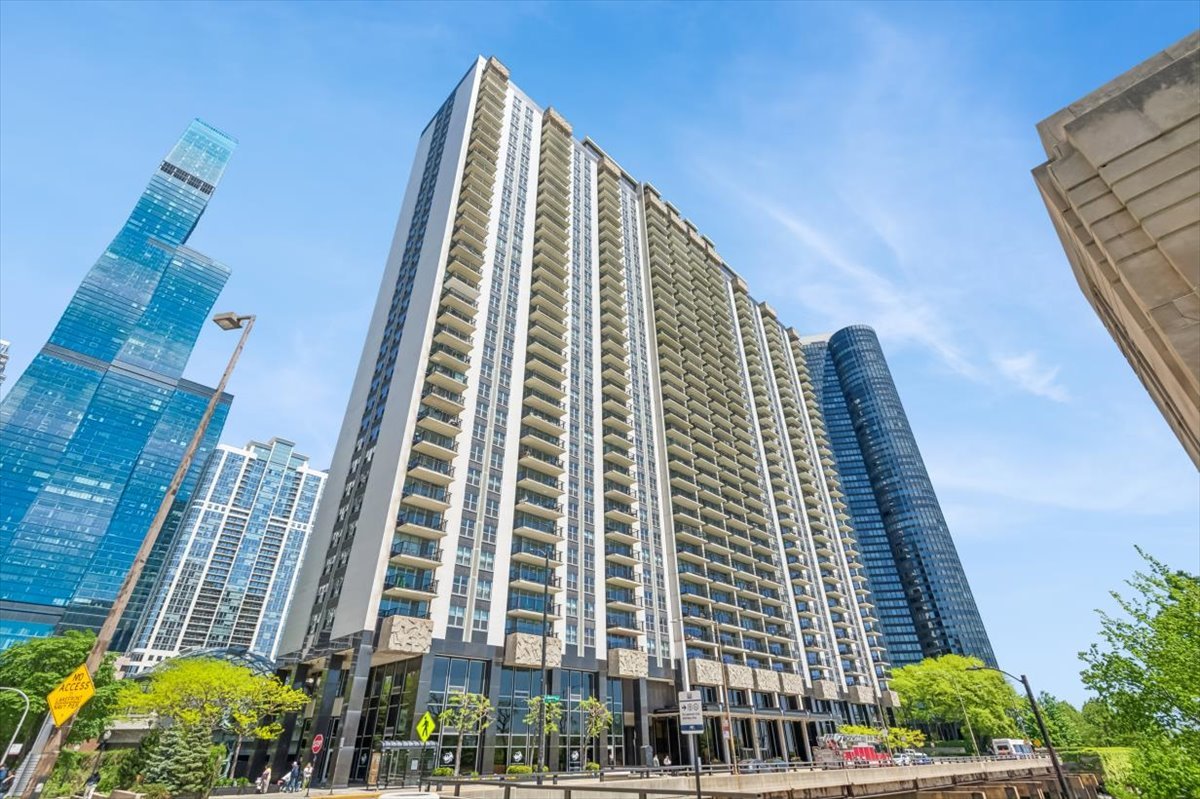 400 East Randolph Street Chicago IL 60601