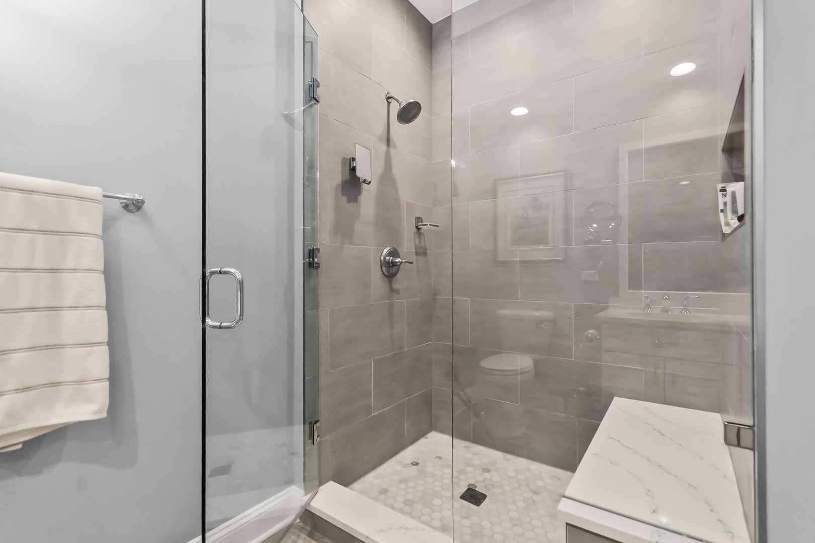 3843 North Southport Avenue Chicago IL 60613