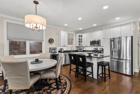 3843 North Southport Avenue Chicago IL 60613