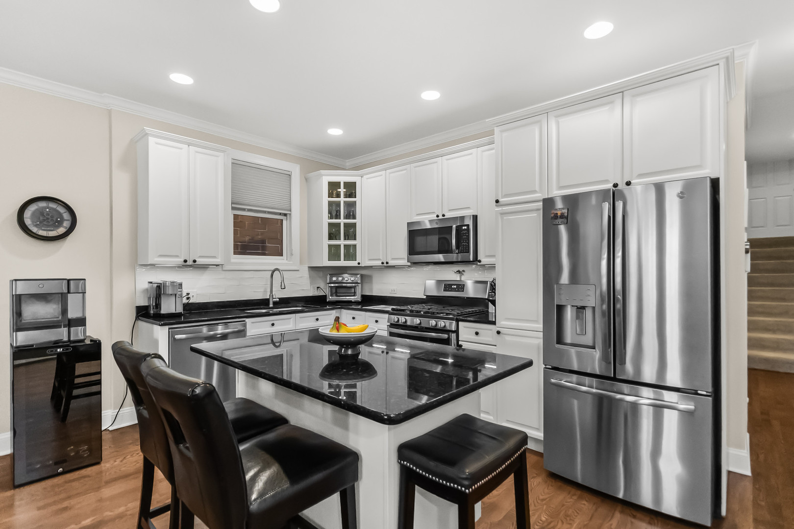 3843 North Southport Avenue Chicago IL 60613