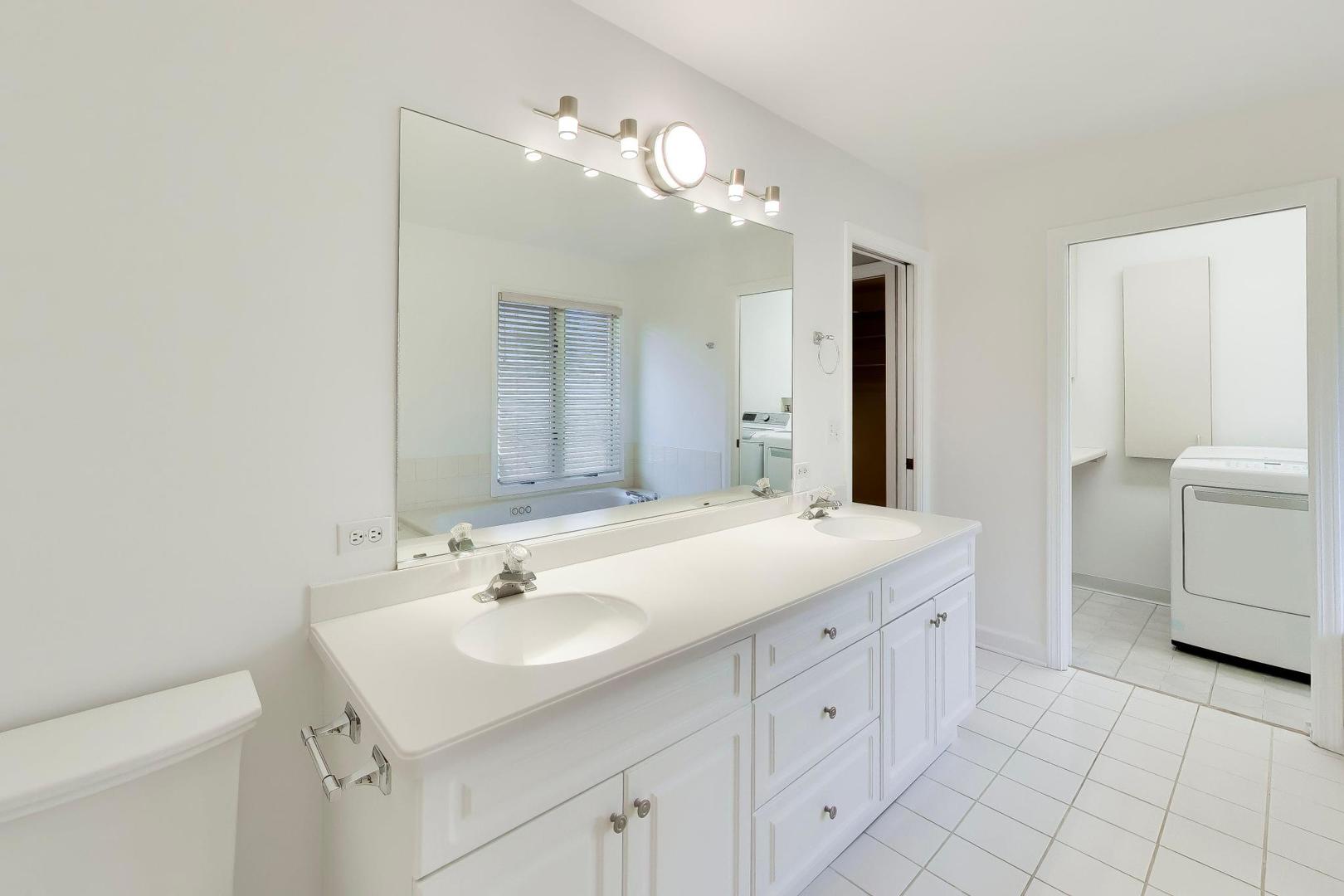 417 Ashbury Drive Hinsdale IL 60521