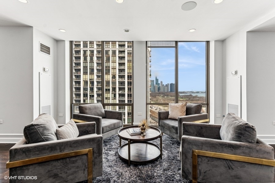 1335 South Prairie Avenue Chicago IL 60605