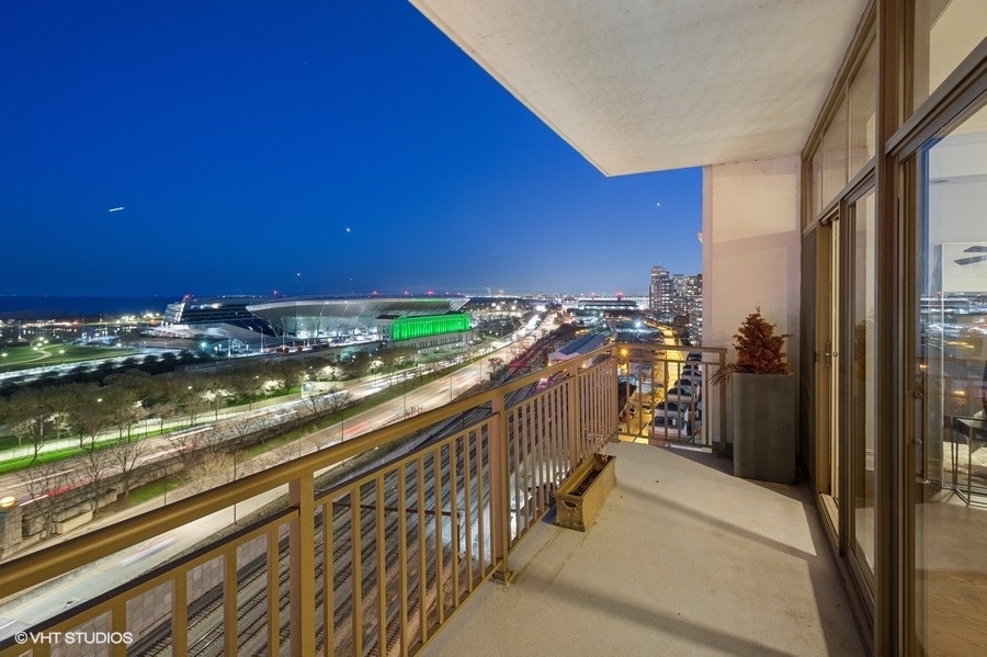 1335 South Prairie Avenue Chicago IL 60605
