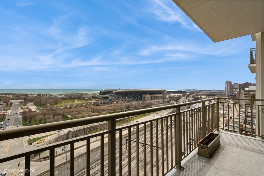 1335 South Prairie Avenue Chicago IL 60605
