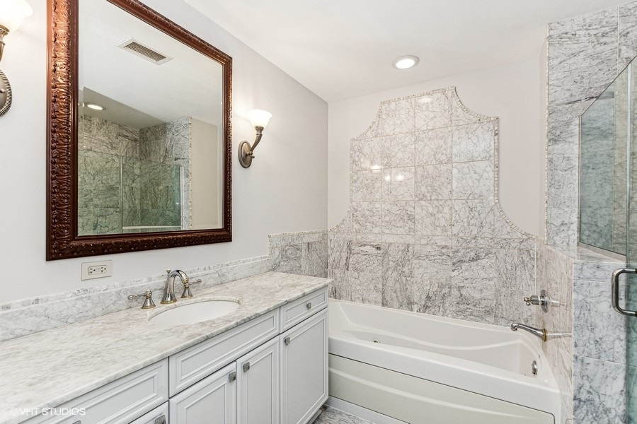 1335 South Prairie Avenue Chicago IL 60605