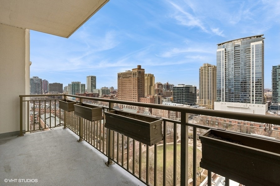1335 South Prairie Avenue Chicago IL 60605