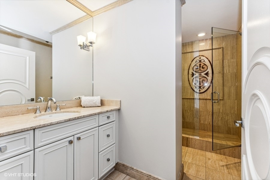 1335 South Prairie Avenue Chicago IL 60605