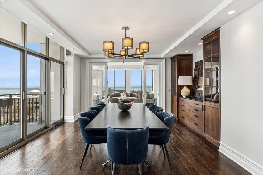 1335 South Prairie Avenue Chicago IL 60605