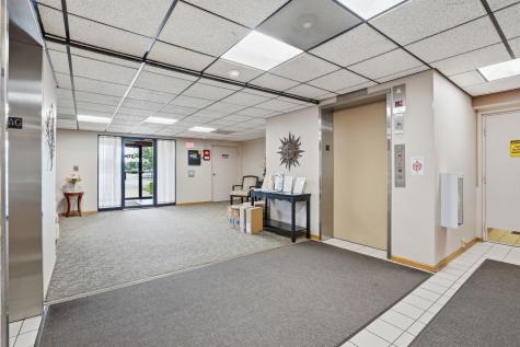 700 Graceland Avenue Des Plaines IL 60016