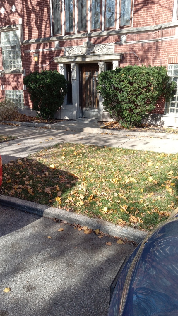 2334 East 68th Street Chicago IL 60649