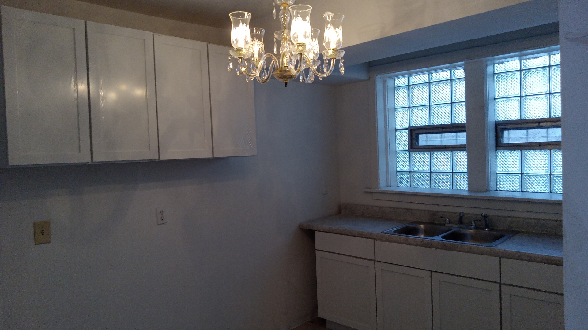 2334 East 68th Street Chicago IL 60649