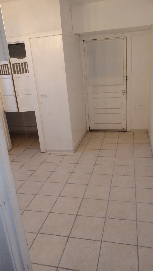 2334 East 68th Street Chicago IL 60649