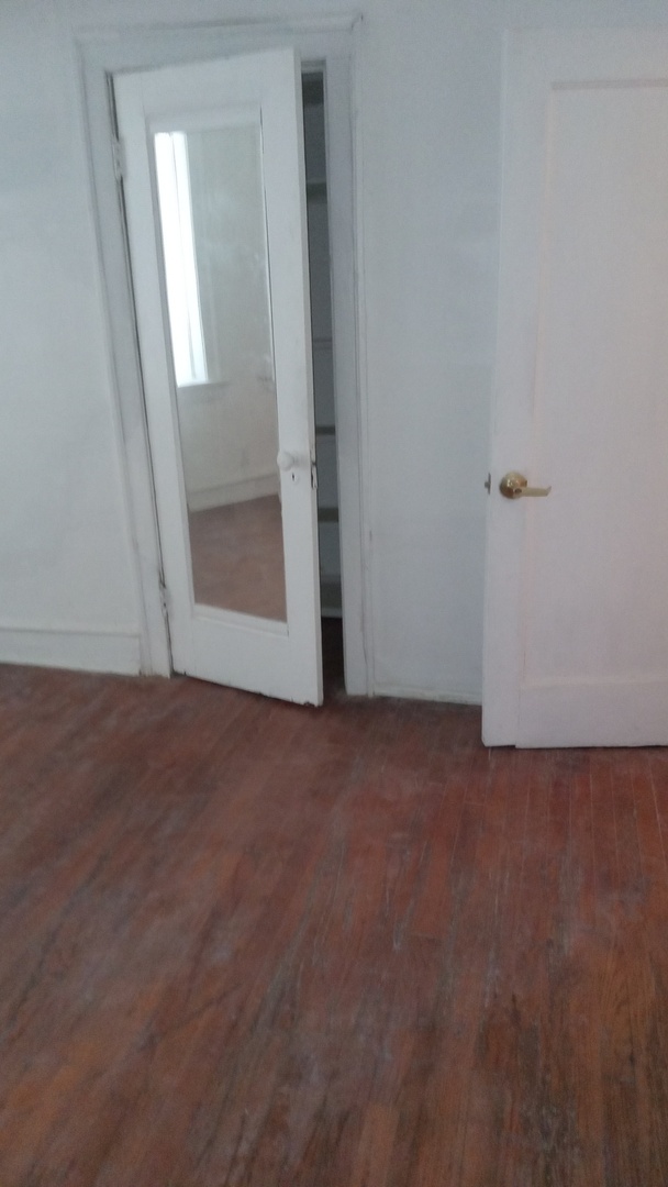 2334 East 68th Street Chicago IL 60649
